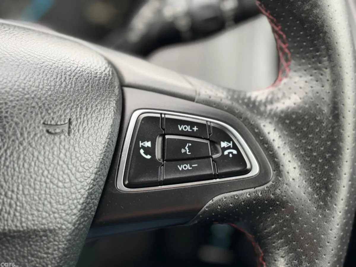 Ford Focus Hatchback, Diesel, 2017, Black
