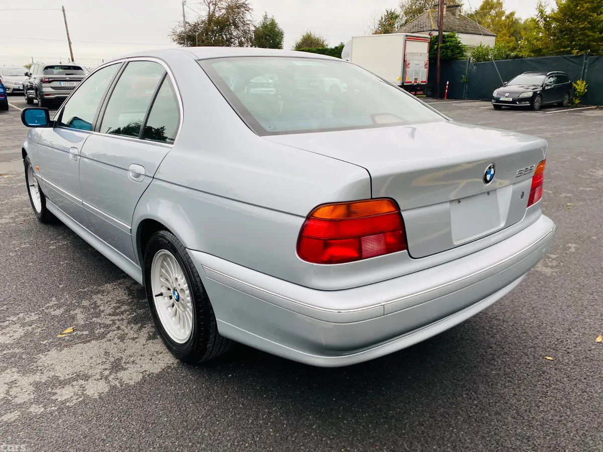 BMW 5-Series Saloon, Petrol, 1996, Silver