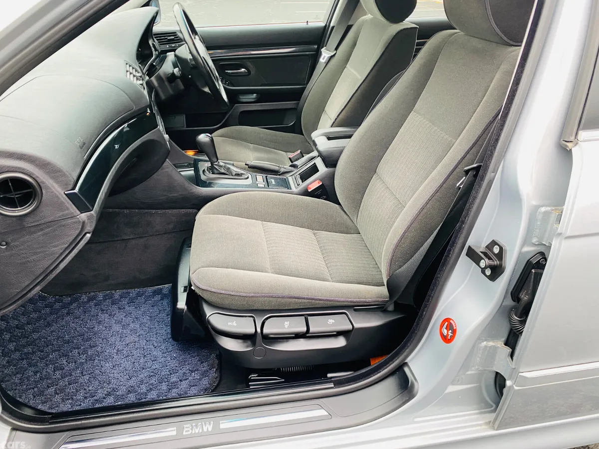 BMW 5-Series Saloon, Petrol, 1996, Silver