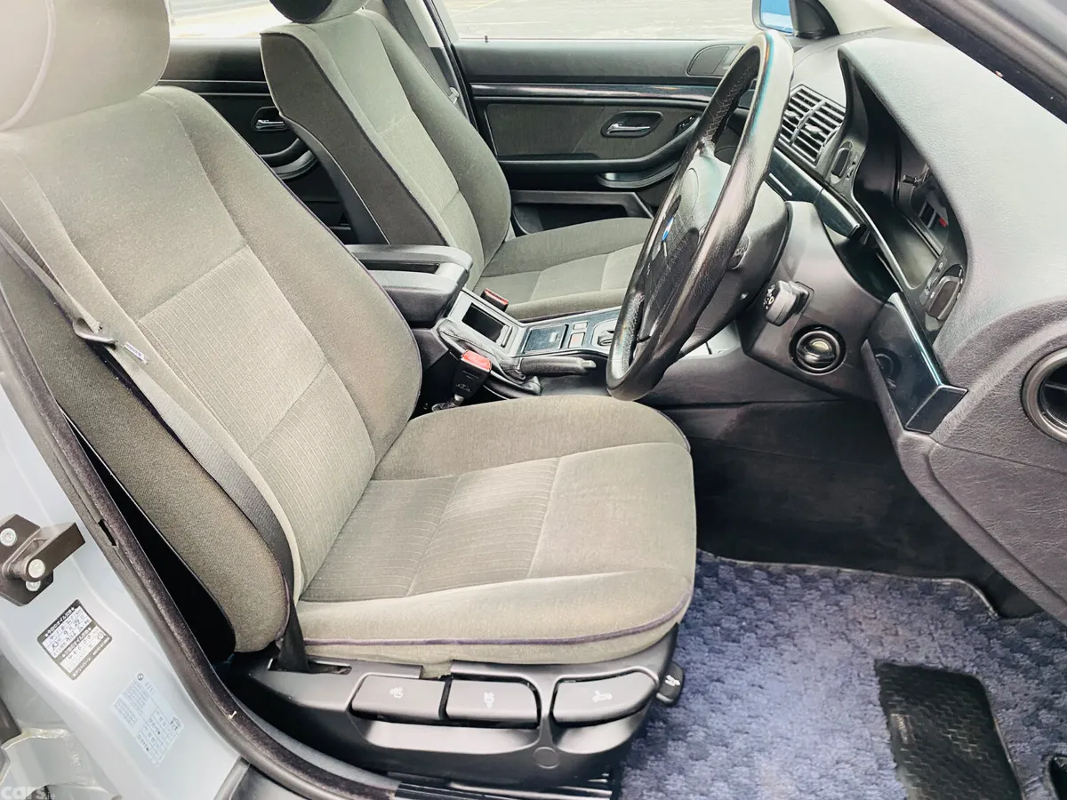 BMW 5-Series Saloon, Petrol, 1996, Silver