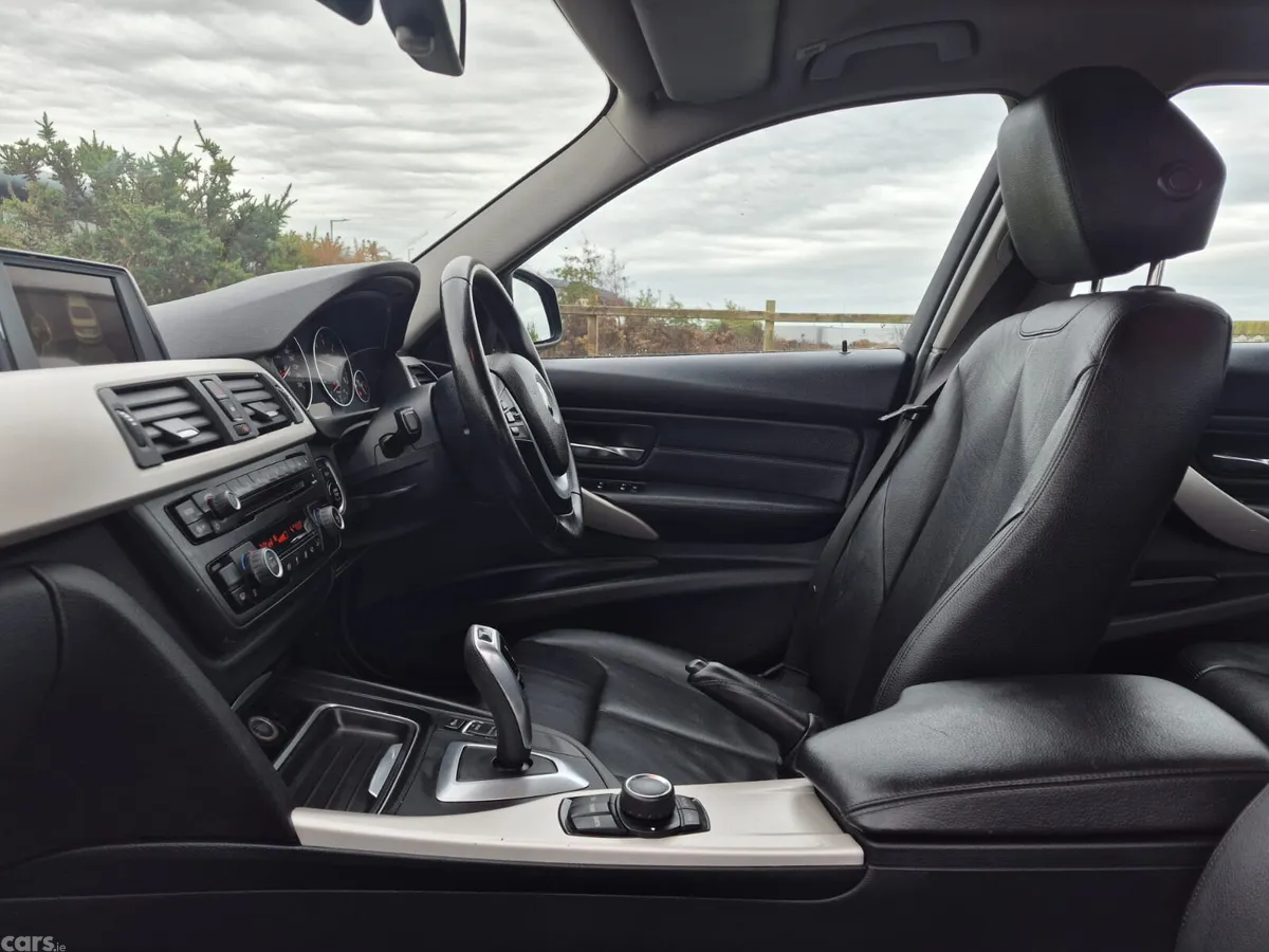 BMW 3-Series Saloon, Diesel, 2015, Black