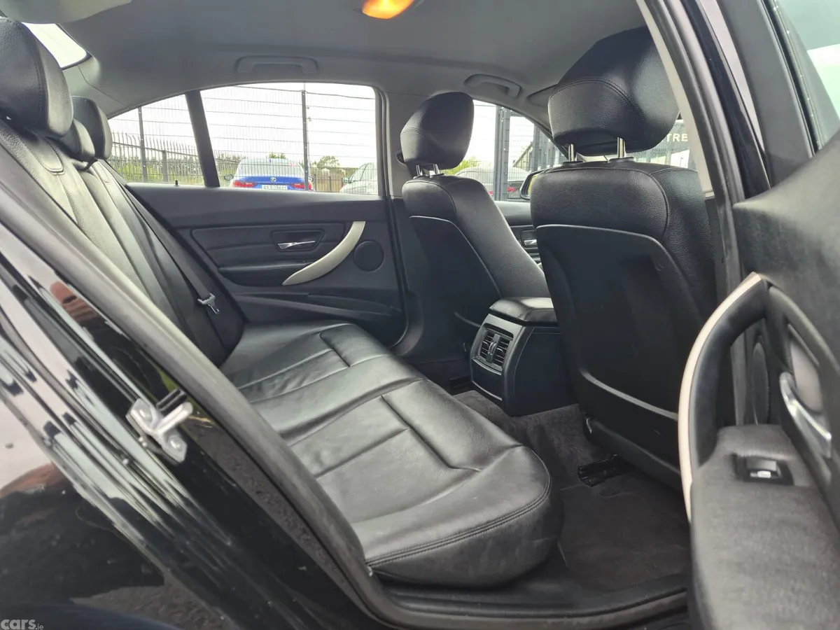 BMW 3-Series Saloon, Diesel, 2015, Black
