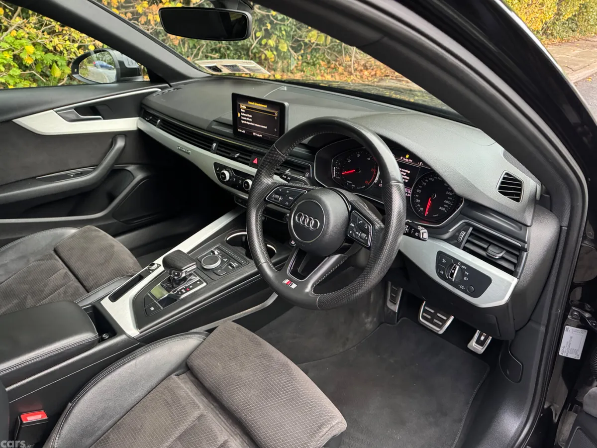 Audi A4 Estate, Diesel, 2017, Black