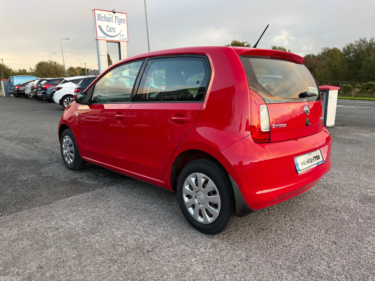 Skoda Citigo Hatchback, Petrol, 2014, Red