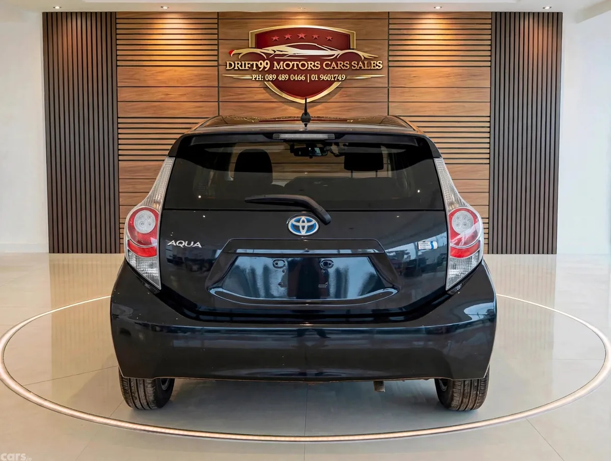 Toyota Aqua Hatchback, Petrol Hybrid, 2013, Black