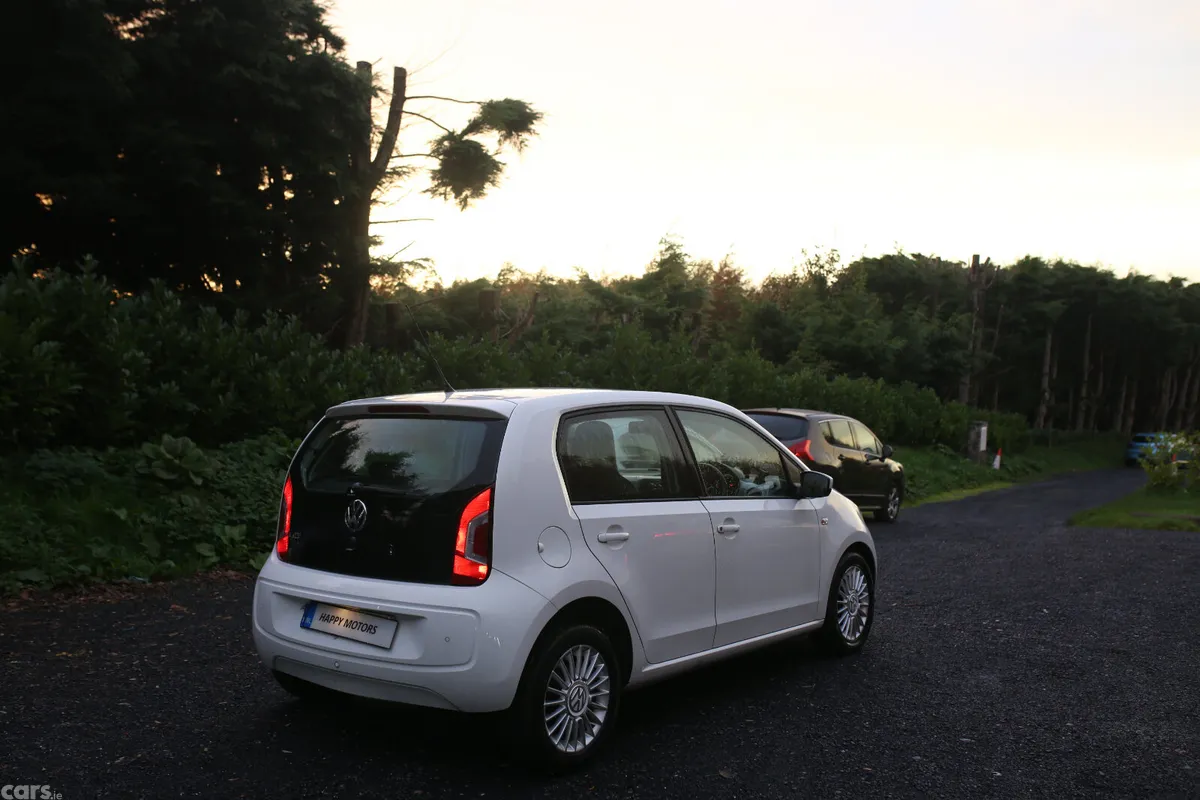Volkswagen up! Hatchback, Petrol, 2013, White