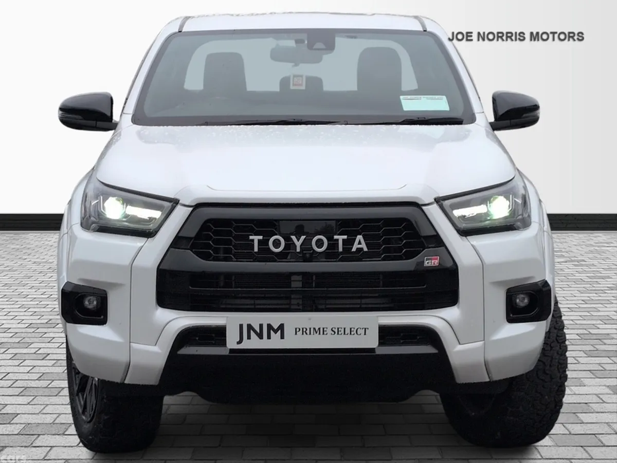 Toyota Hilux Pick Up, Diesel, 2024, White