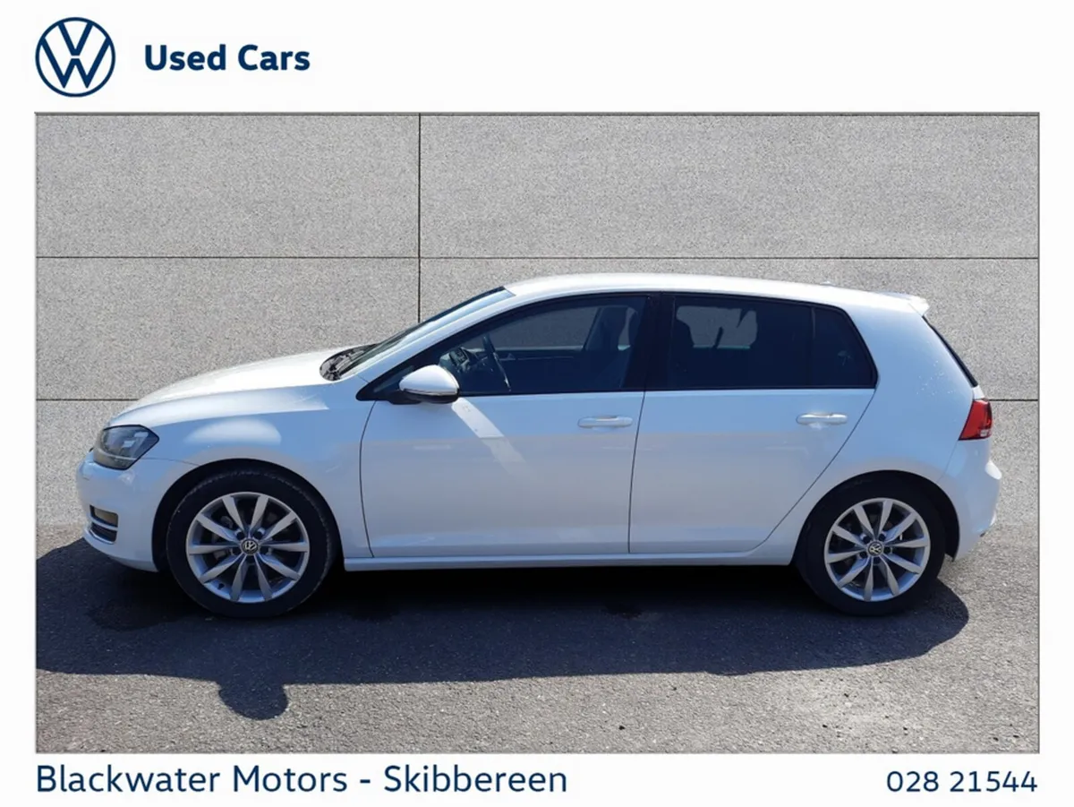Volkswagen Golf Hatchback, Petrol, 2017, White