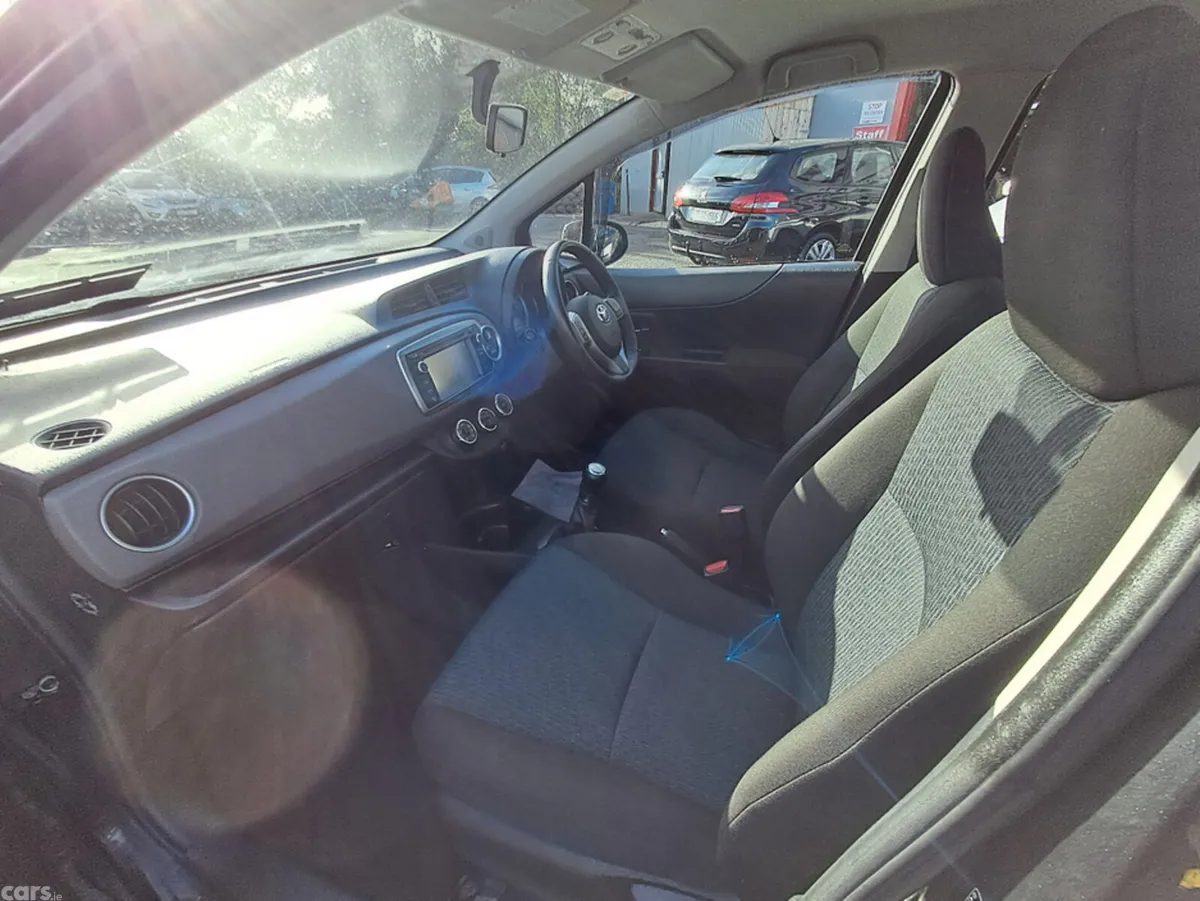 Toyota Yaris MPV, Petrol, 2011, Black