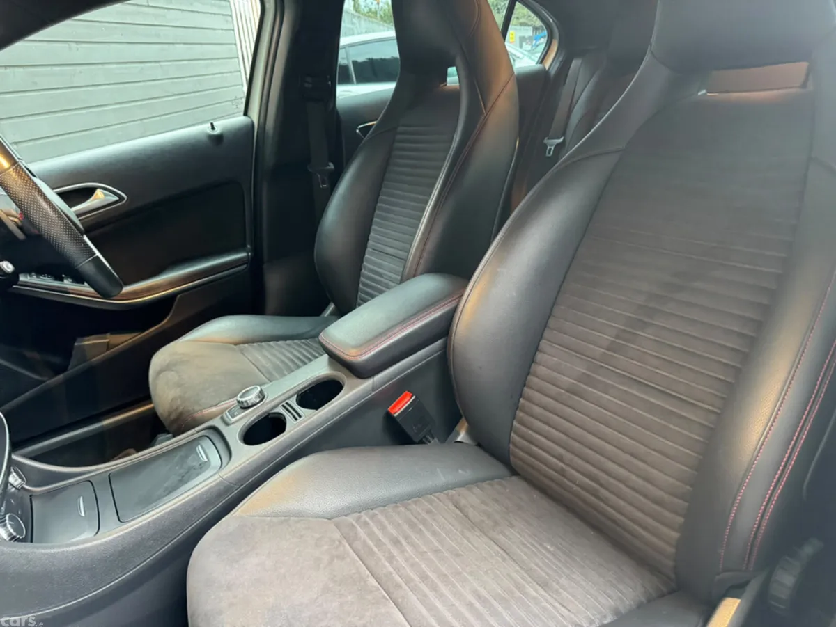 Mercedes-Benz A-Class Hatchback, Petrol, 2014, White