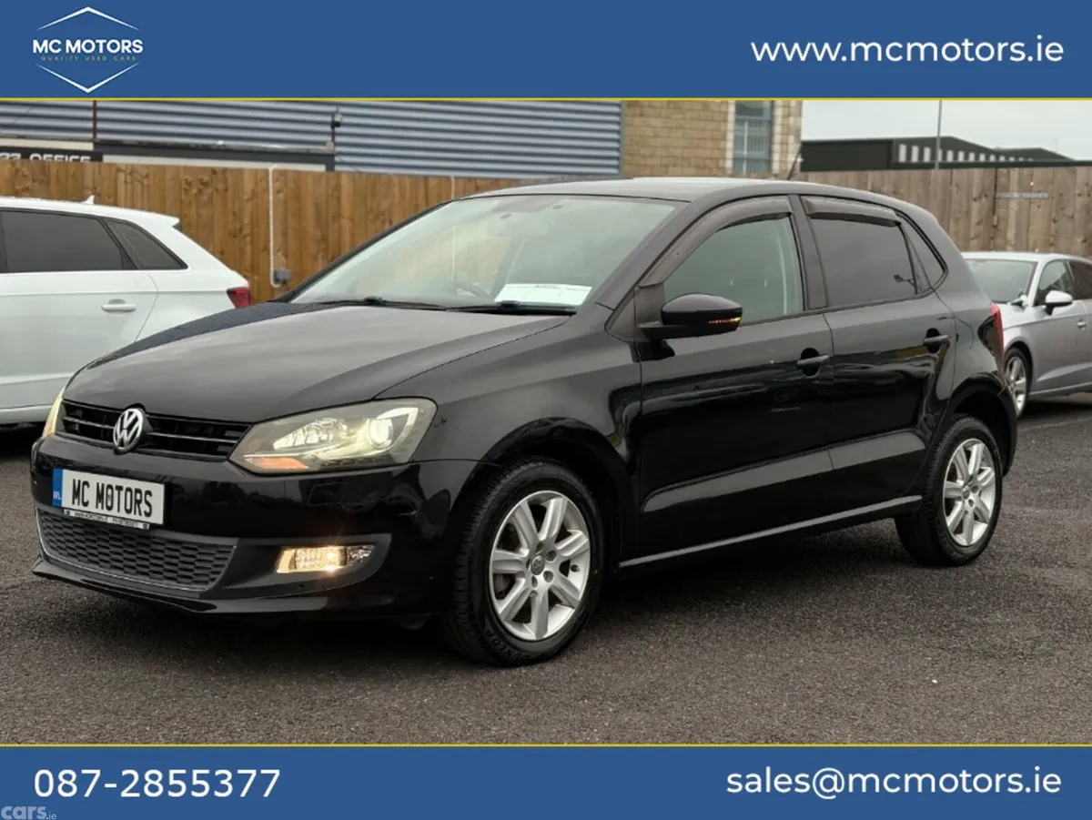 Volkswagen Polo Hatchback, Petrol, 2012, Black