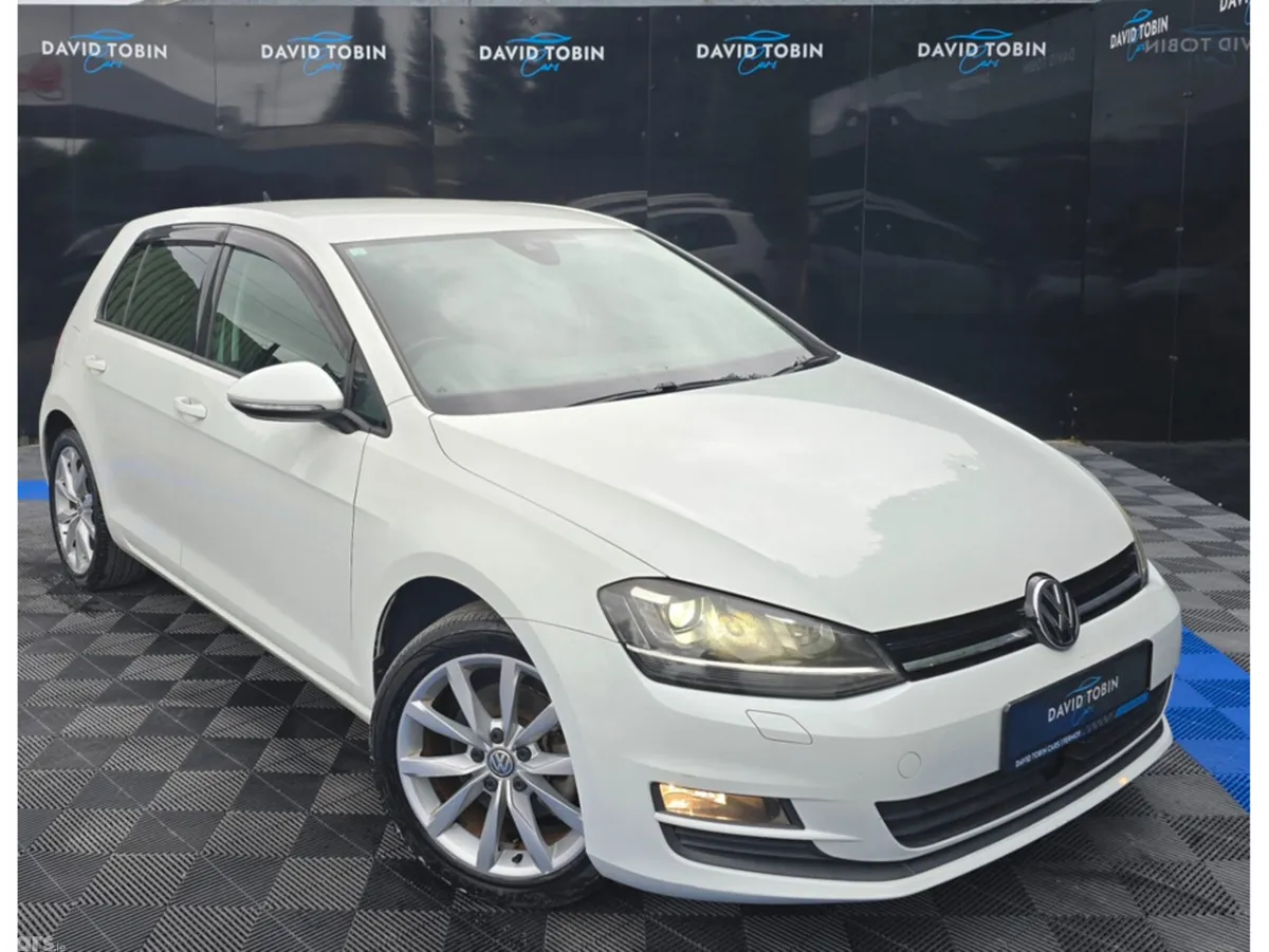 Volkswagen Golf Hatchback, Petrol, 2017, White