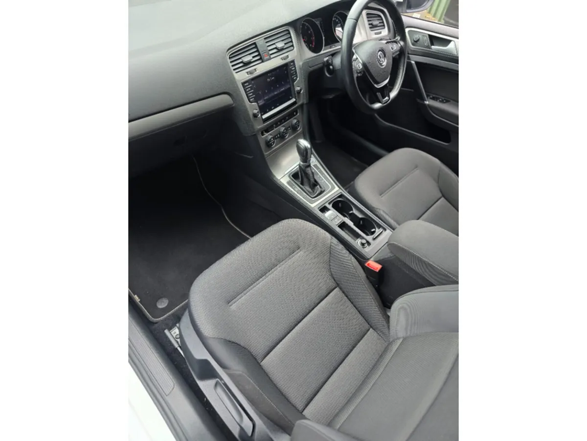 Volkswagen Golf Hatchback, Petrol, 2017, White