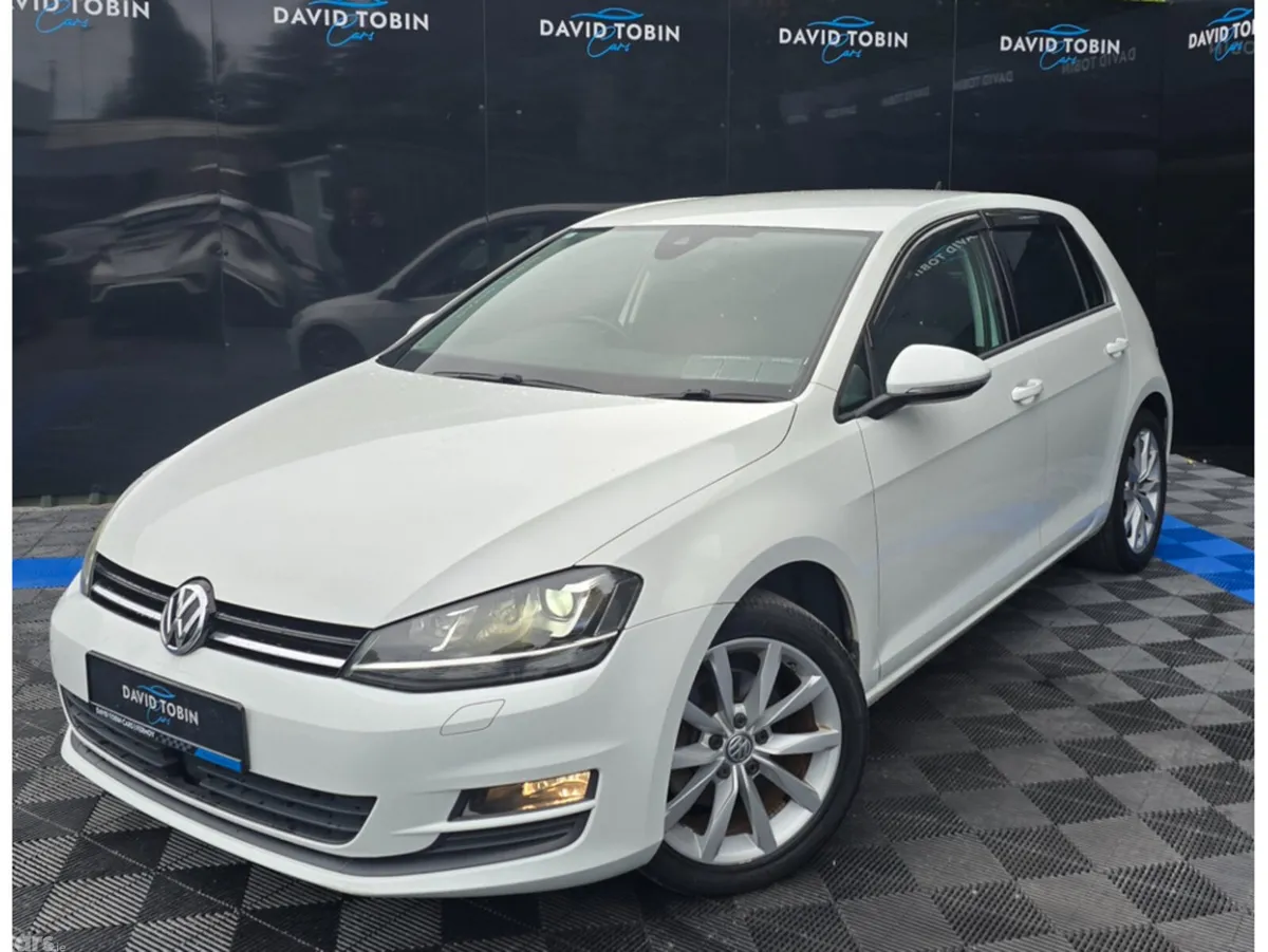 Volkswagen Golf Hatchback, Petrol, 2017, White