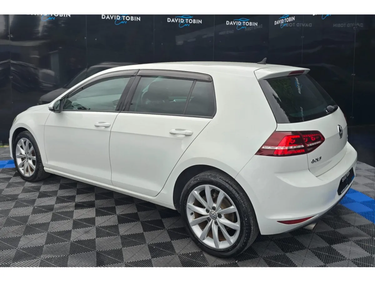 Volkswagen Golf Hatchback, Petrol, 2017, White
