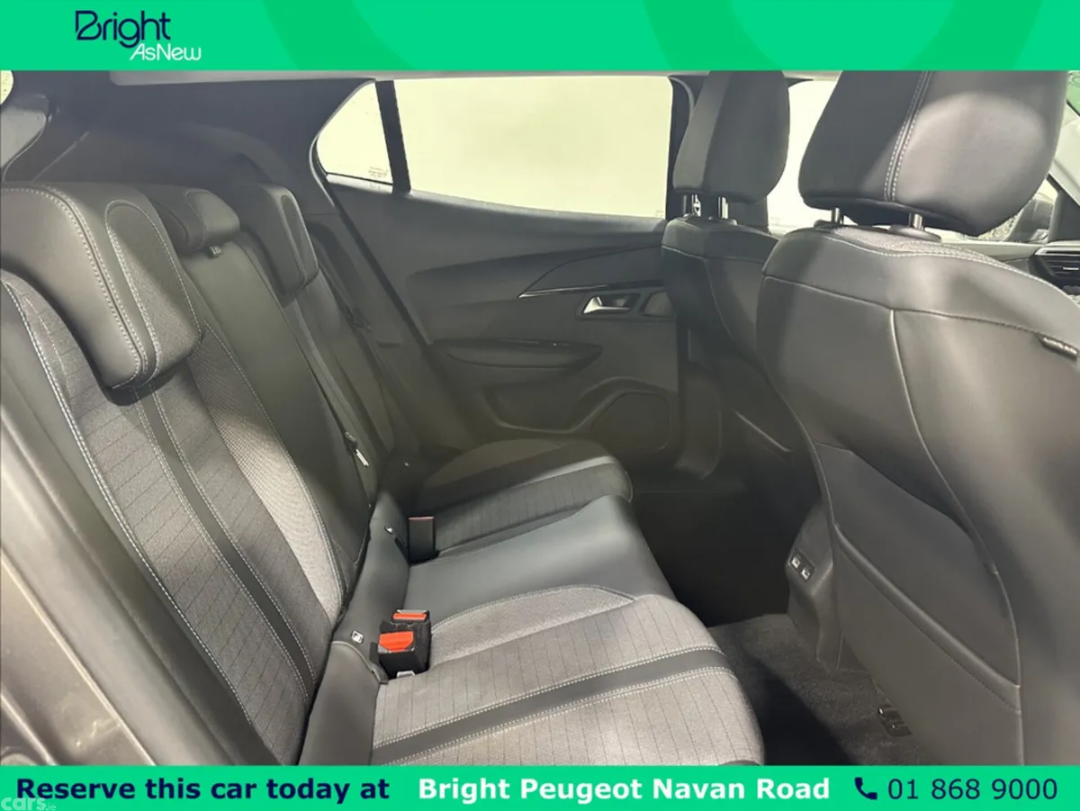 Peugeot 2008 MPV, Petrol, 2021, Grey