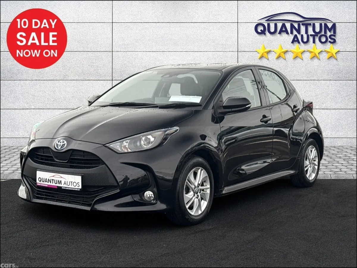 Toyota Yaris Hatchback, Petrol Hybrid, 2023, Black
