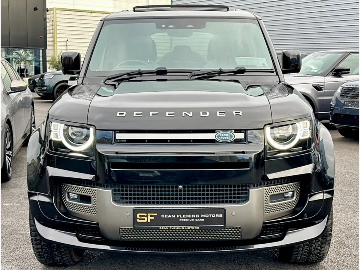 Land Rover Defender SUV, Petrol Plug-in Hybrid, 2025, Black