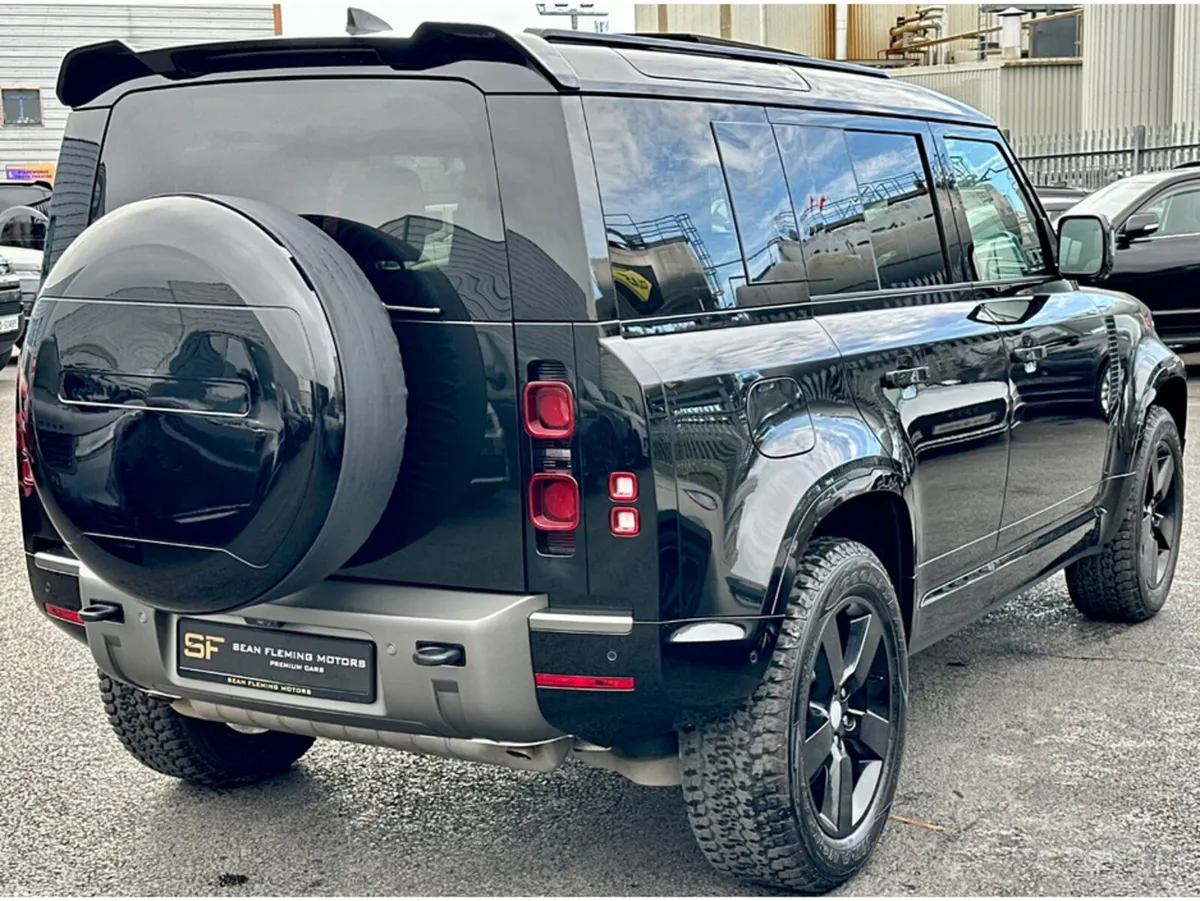 Land Rover Defender SUV, Petrol Plug-in Hybrid, 2025, Black