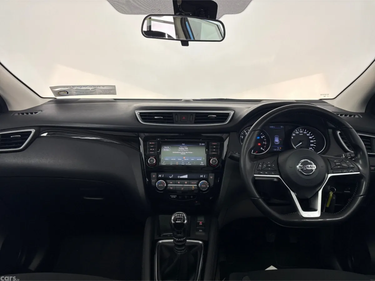 Nissan Qashqai MPV, Petrol, 2019, Blue
