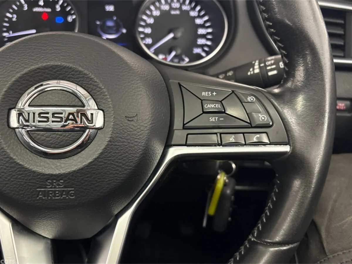 Nissan Qashqai MPV, Petrol, 2019, Blue