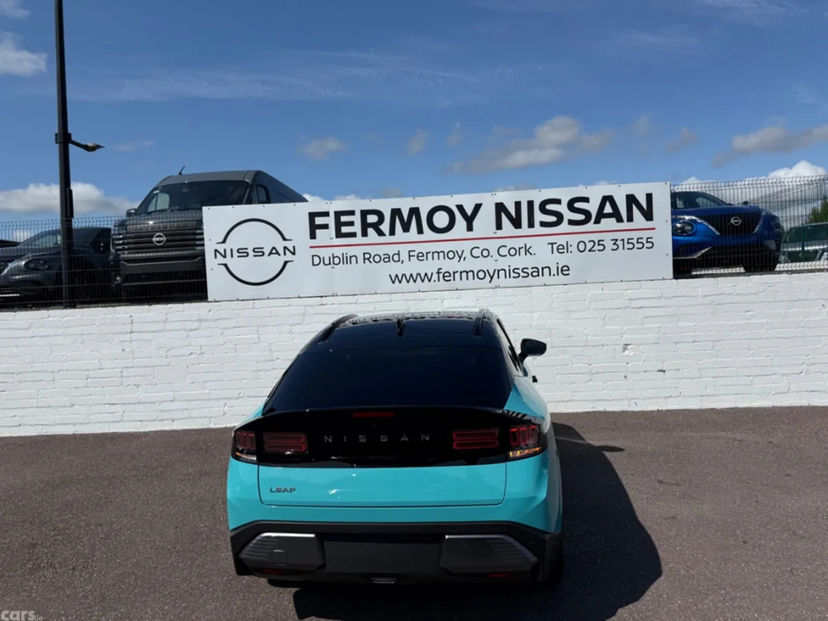 Nissan Leaf Hatchback, Electric, 2026, Blue