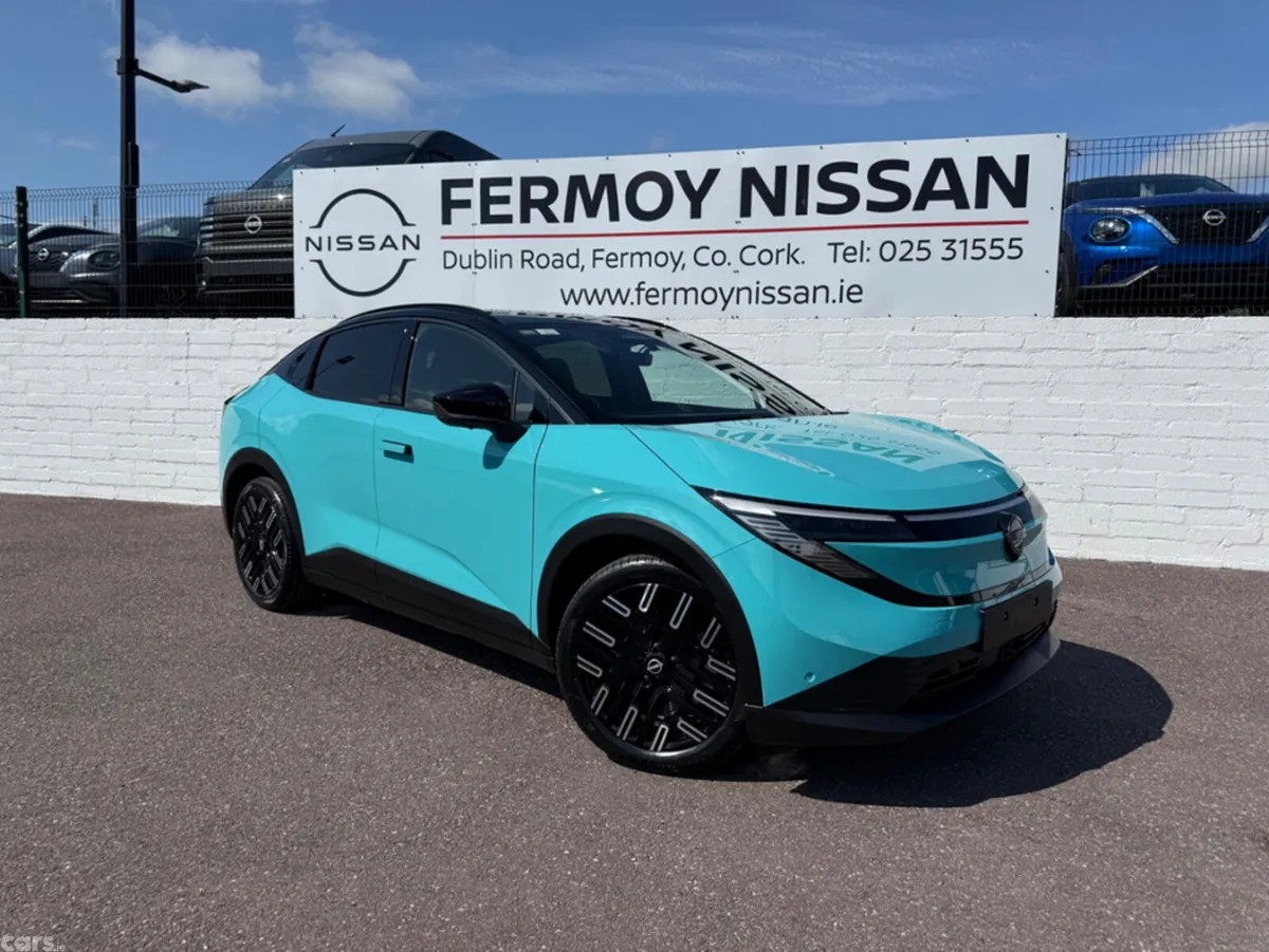 Nissan Leaf Hatchback, Electric, 2026, Blue