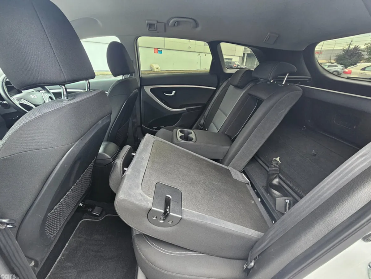 Hyundai i30 Estate, Diesel, 2017, White