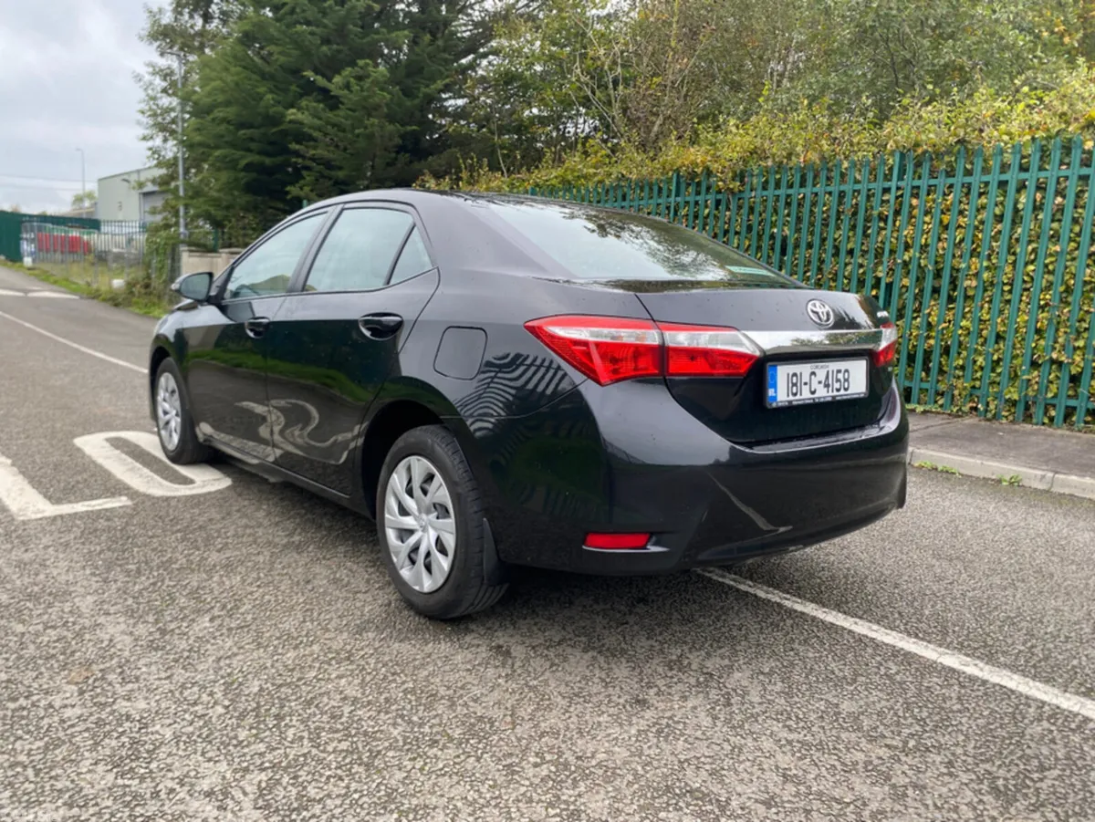 Toyota Corolla Saloon, Diesel, 2018, Black