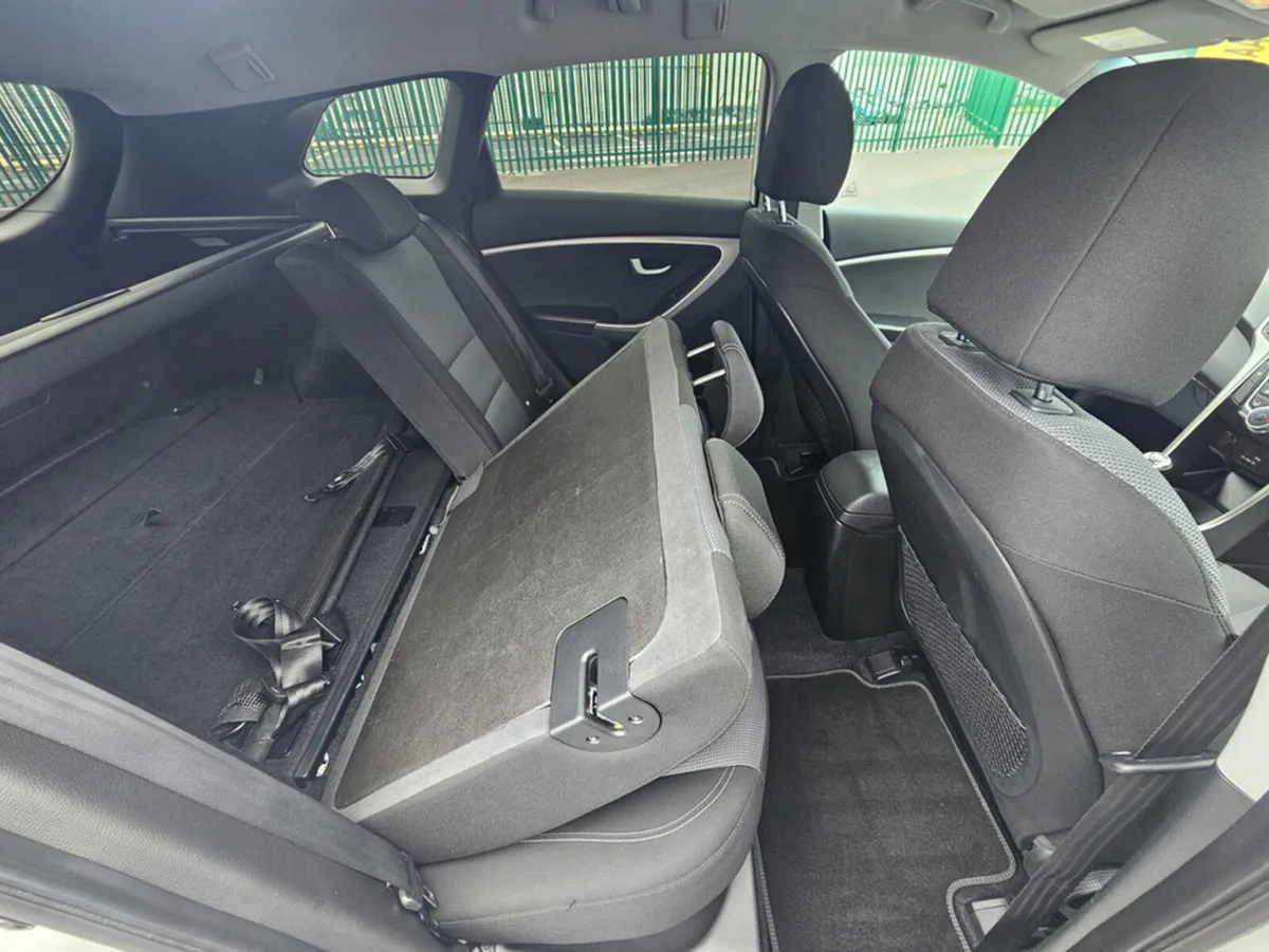 Hyundai i30 Estate, Diesel, 2017, White