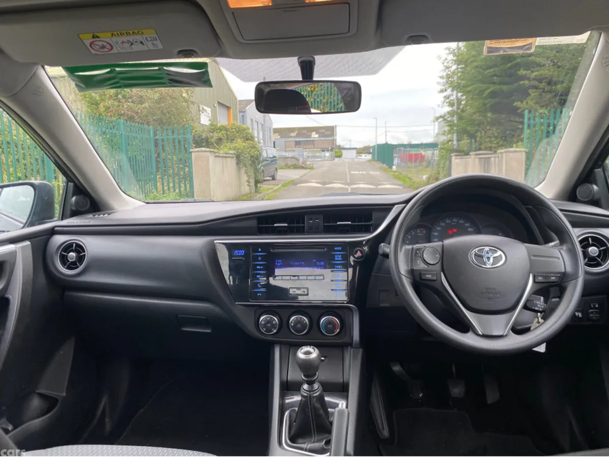 Toyota Corolla Saloon, Diesel, 2018, Black