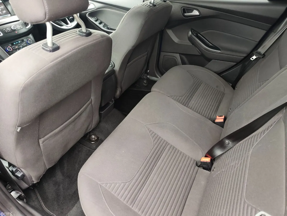Ford Focus Saloon, Diesel, 2016, Blue