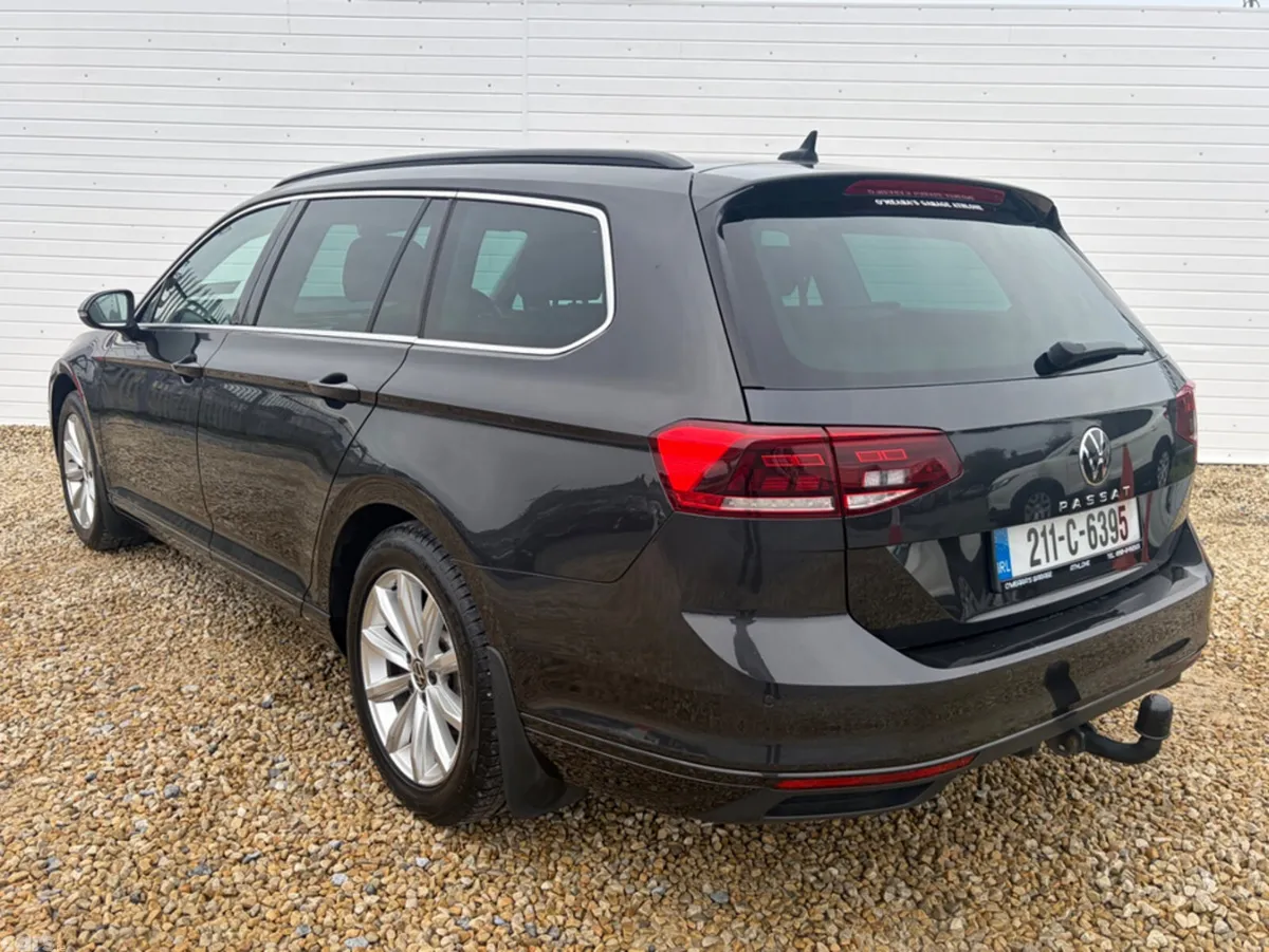 Volkswagen Passat Estate, Diesel, 2021, Grey