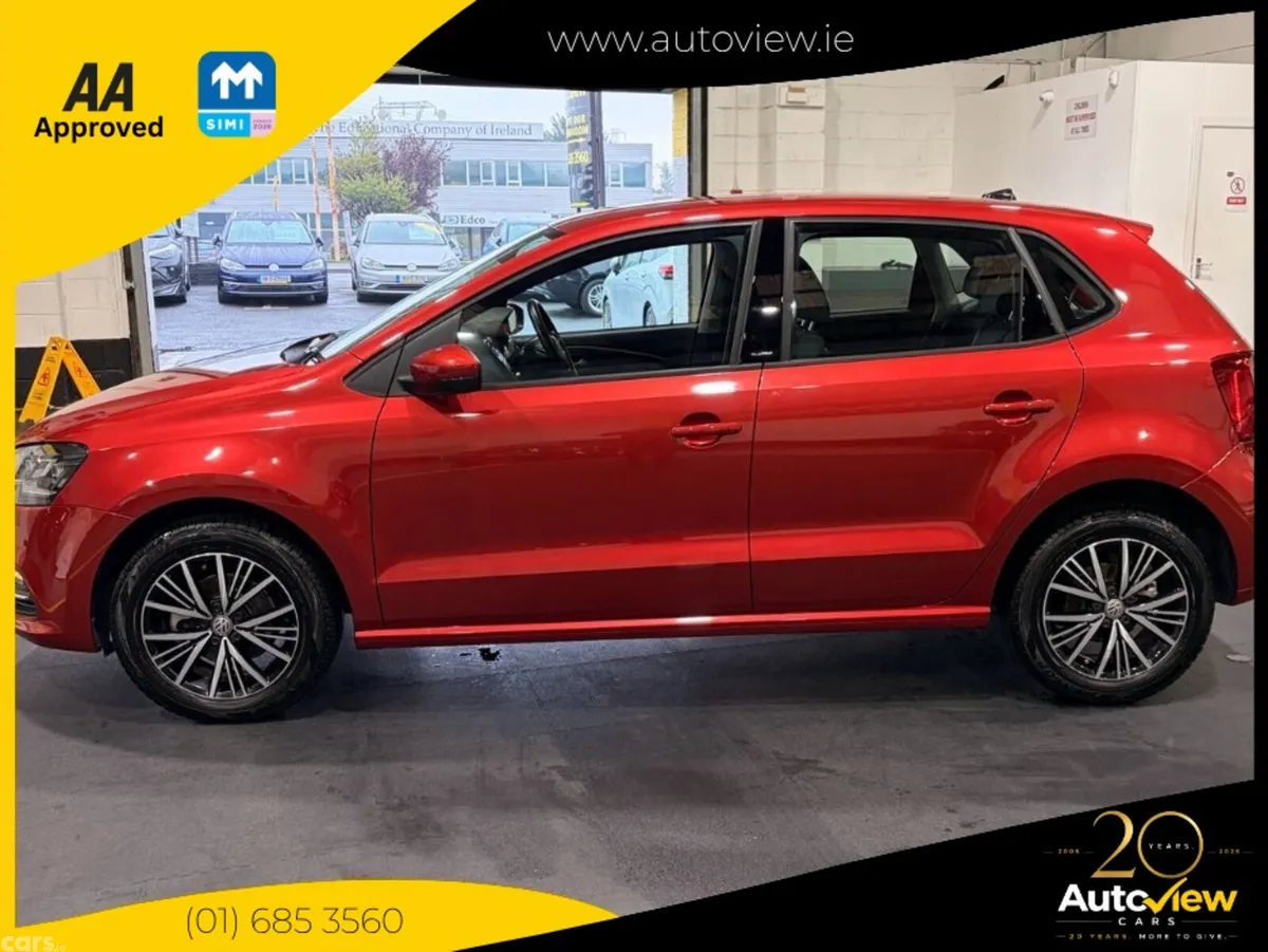Volkswagen Polo Hatchback, Petrol, 2016, Red