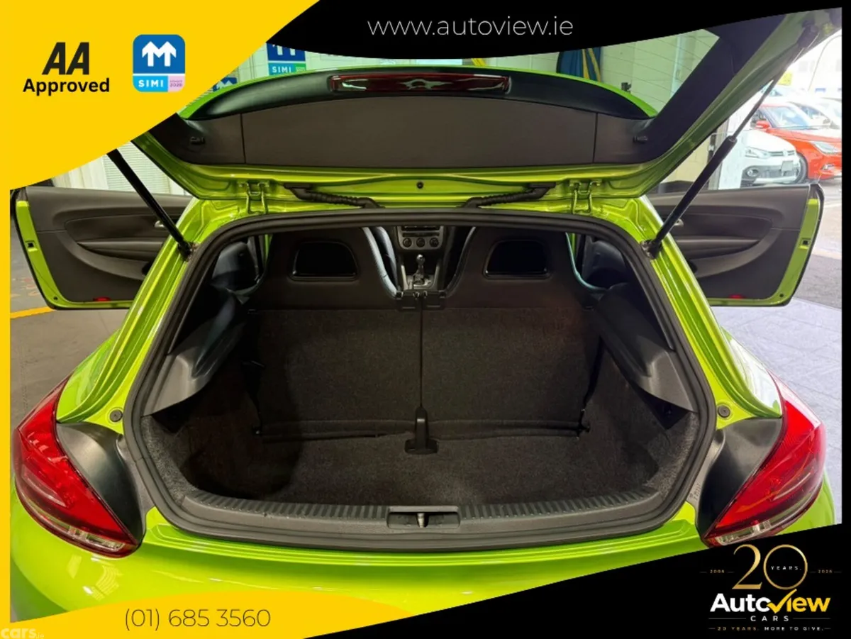 Volkswagen Scirocco Hatchback, Petrol, 2009, Green