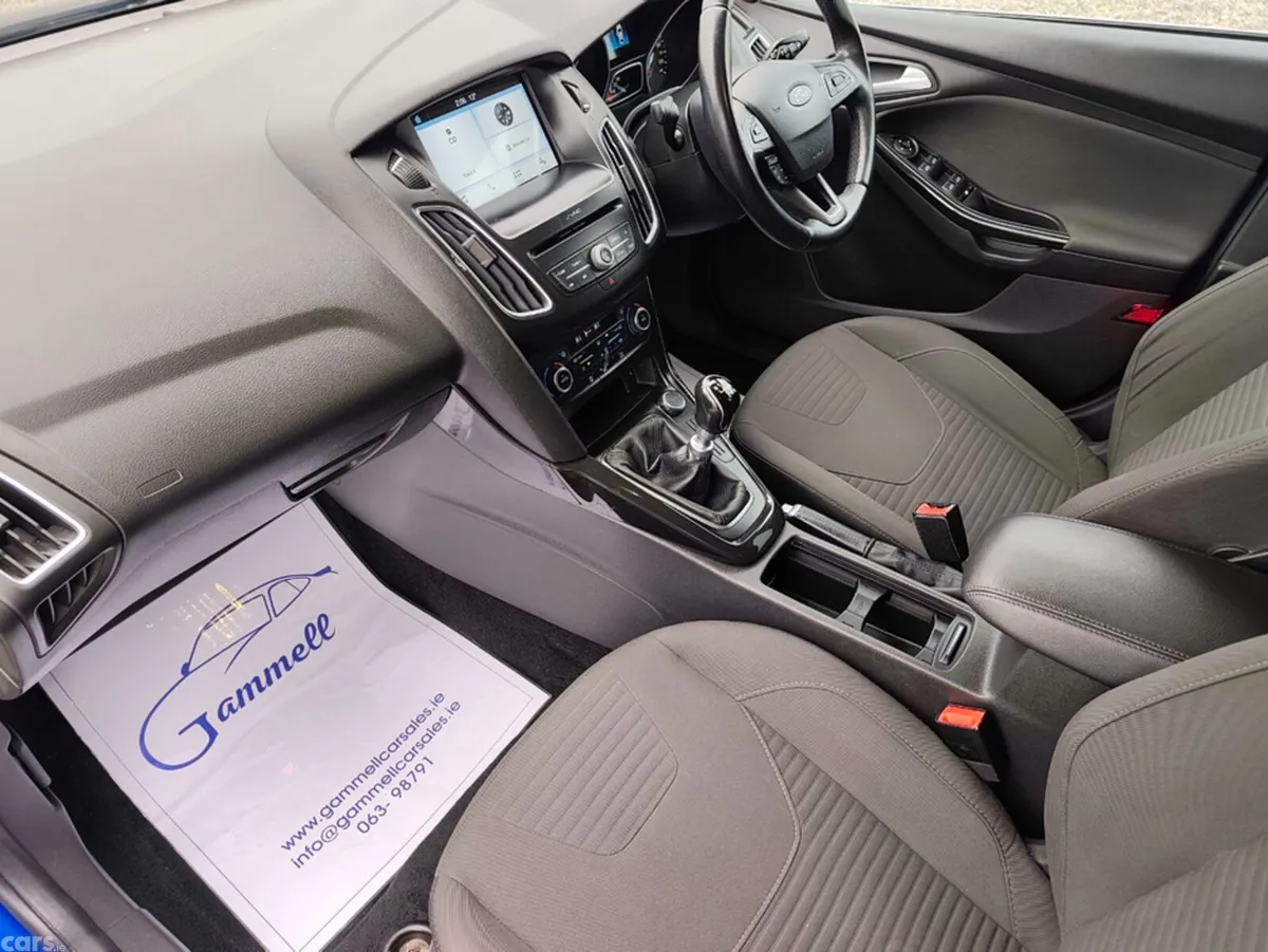 Ford Focus Hatchback, Diesel, 2017, Blue