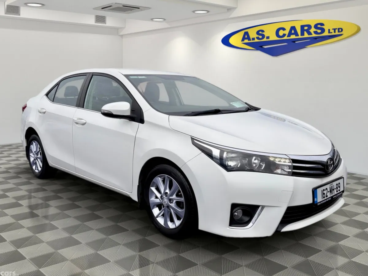 Toyota Corolla Saloon, Diesel, 2016, White