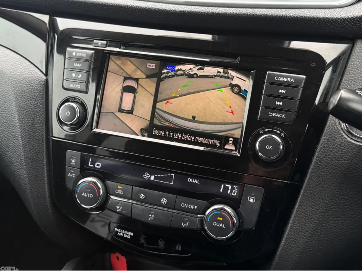 Nissan Qashqai MPV, Petrol, 2021, Grey