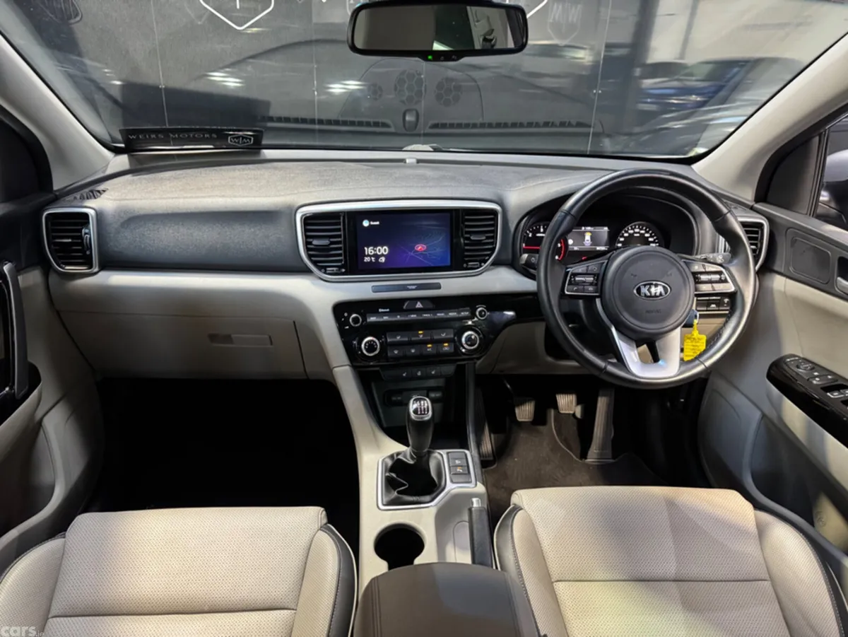 Kia Sportage MPV, Diesel, 2021, Grey