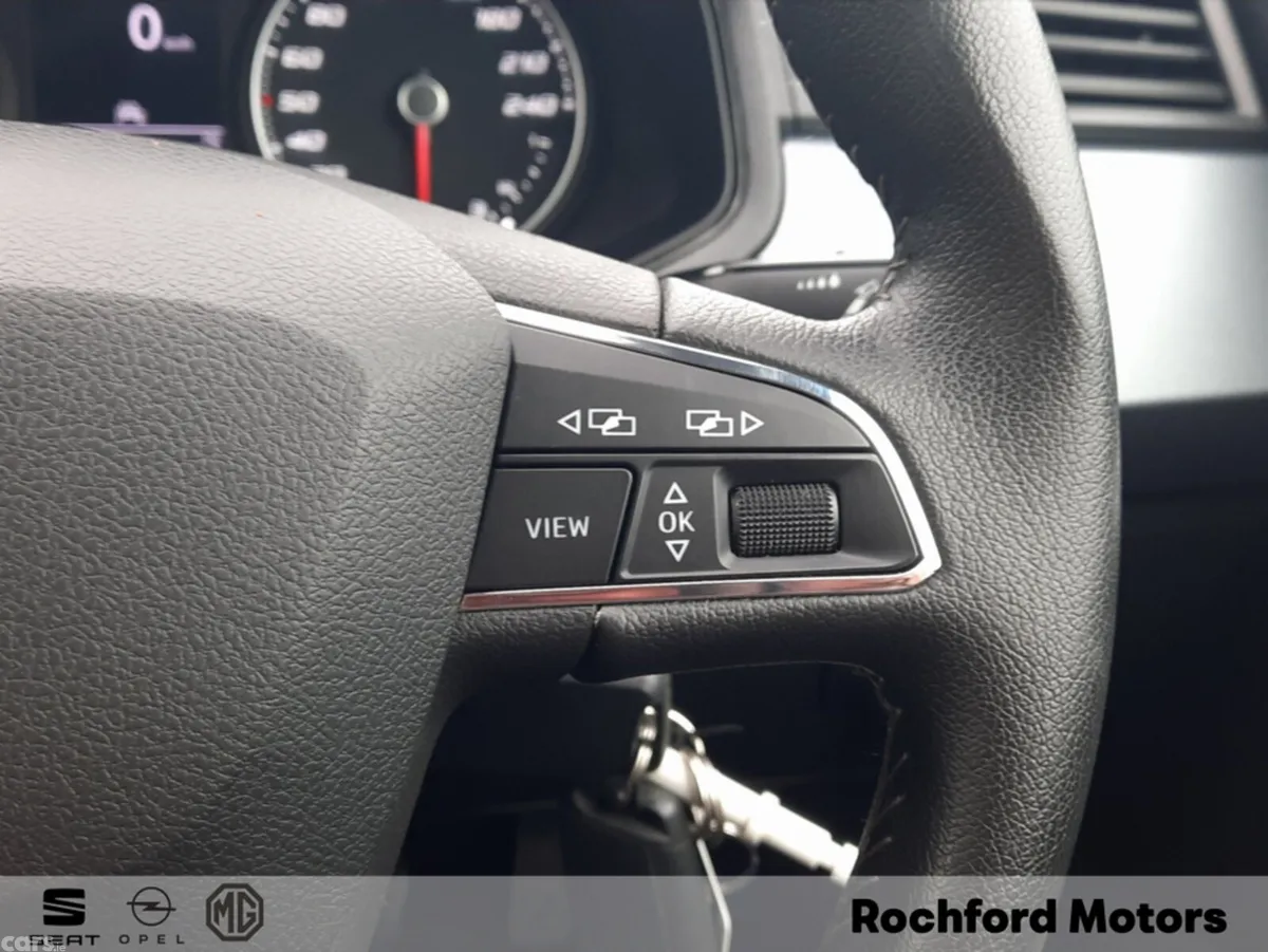 SEAT Arona Hatchback, Petrol, 2021, Grey