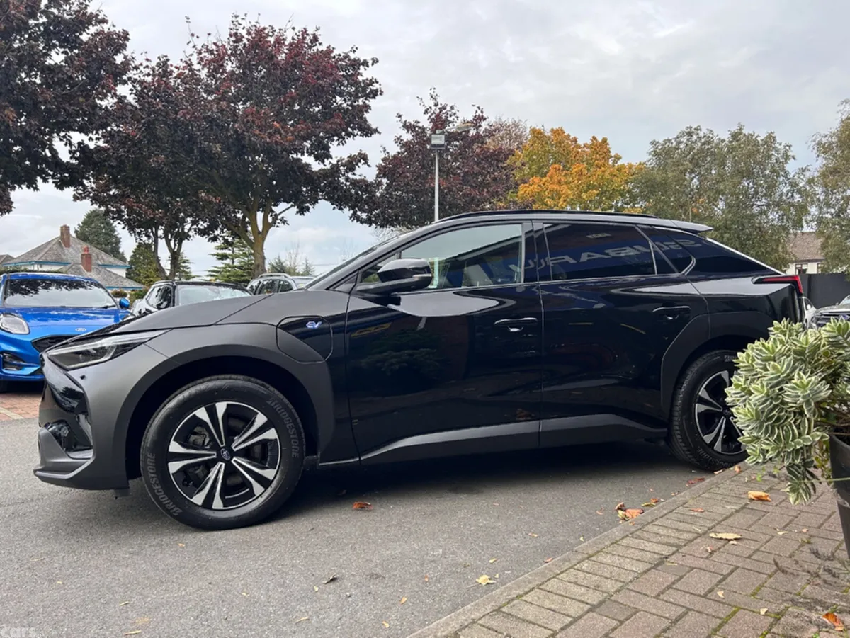 Subaru Solterra SUV, Electric, 2024, Black
