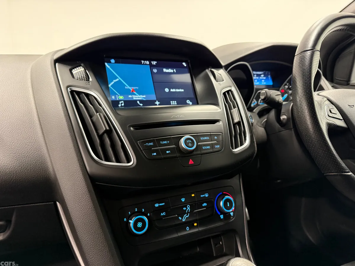 Ford Focus Hatchback, Diesel, 2017, White