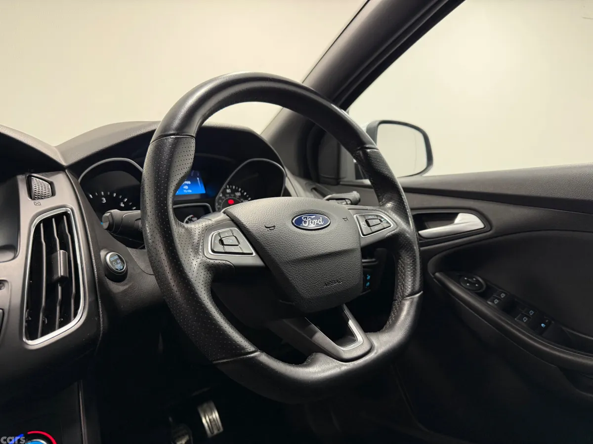 Ford Focus Hatchback, Diesel, 2017, White