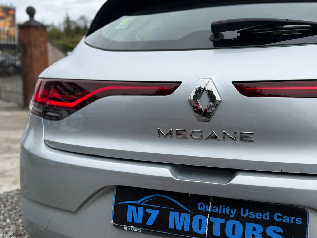Renault Megane Hatchback, Petrol Plug-in Hybrid, 2021, Grey
