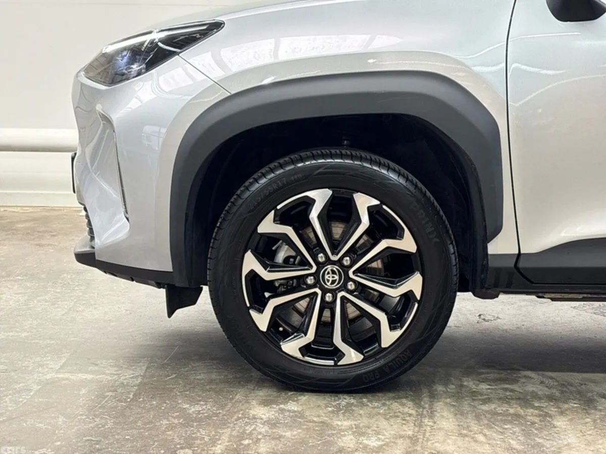 Toyota Yaris Cross Hatchback, Petrol Hybrid, 2026, Grey