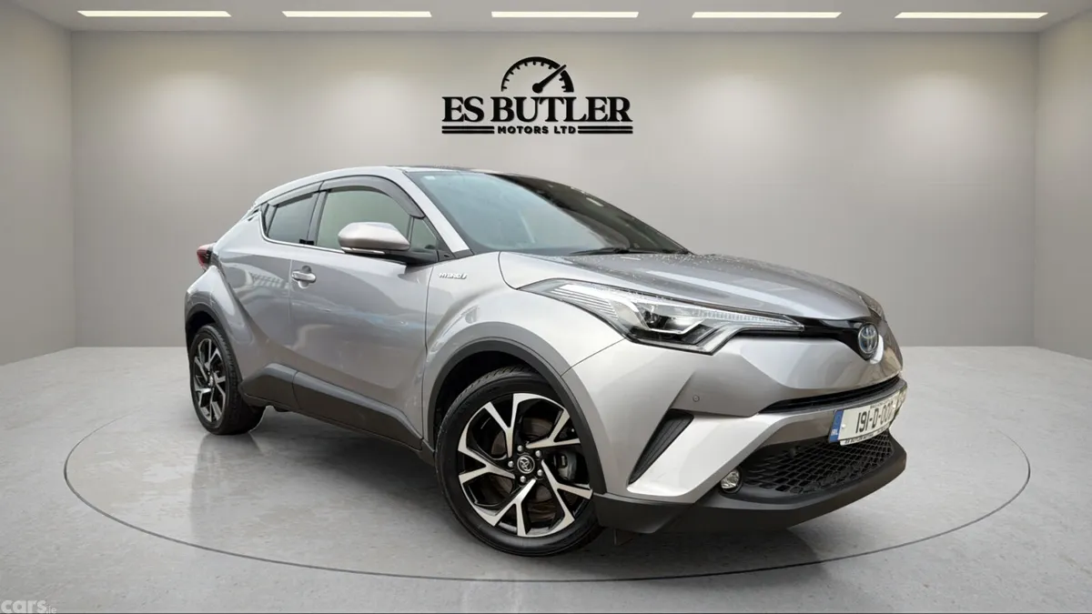 Toyota C-HR SUV, Petrol Hybrid, 2019, Silver