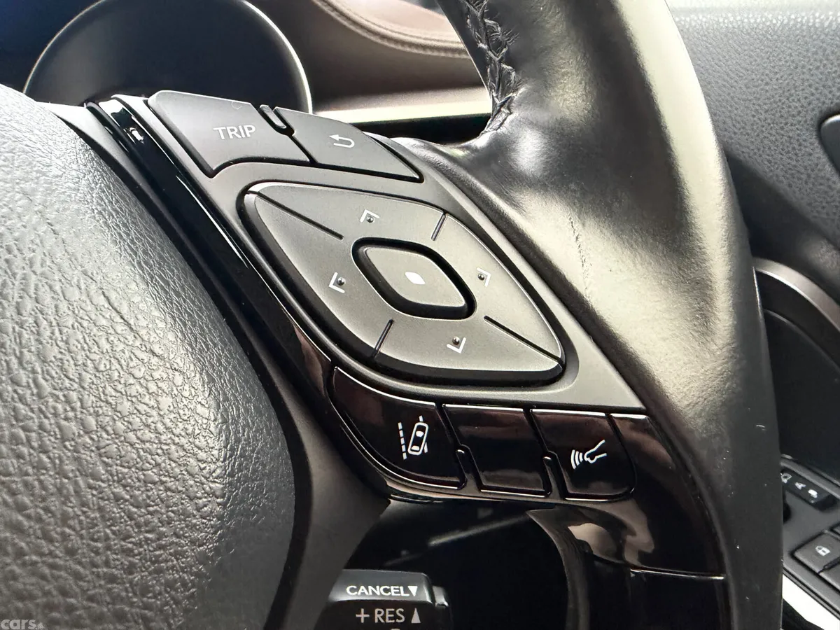 Toyota C-HR SUV, Petrol Hybrid, 2019, Silver