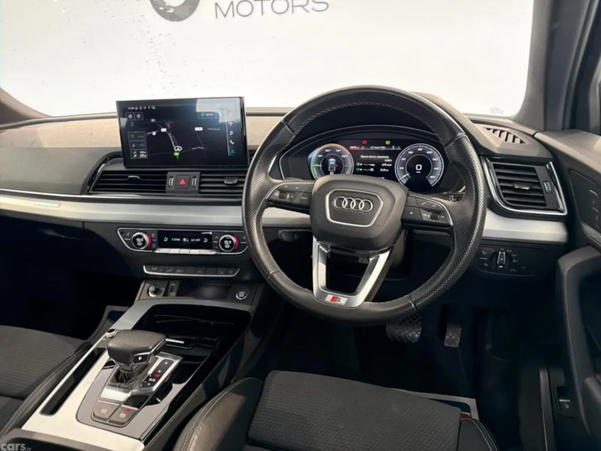 Audi Q5 SUV, Petrol Hybrid, 2023, White