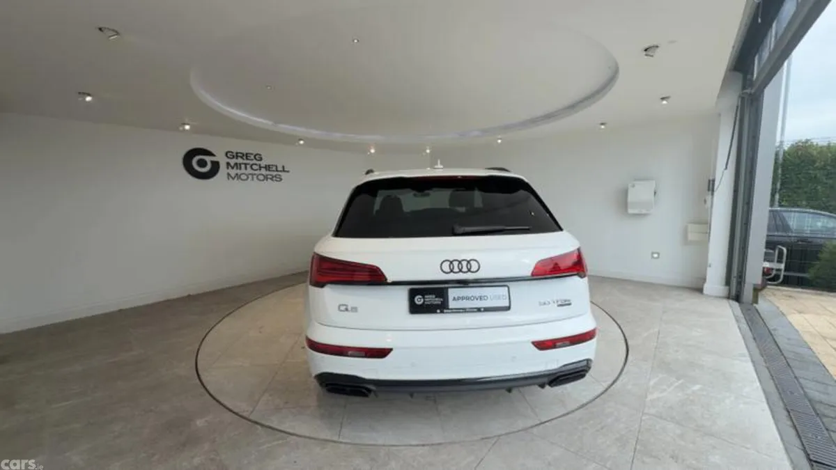 Audi Q5 SUV, Petrol Hybrid, 2023, White