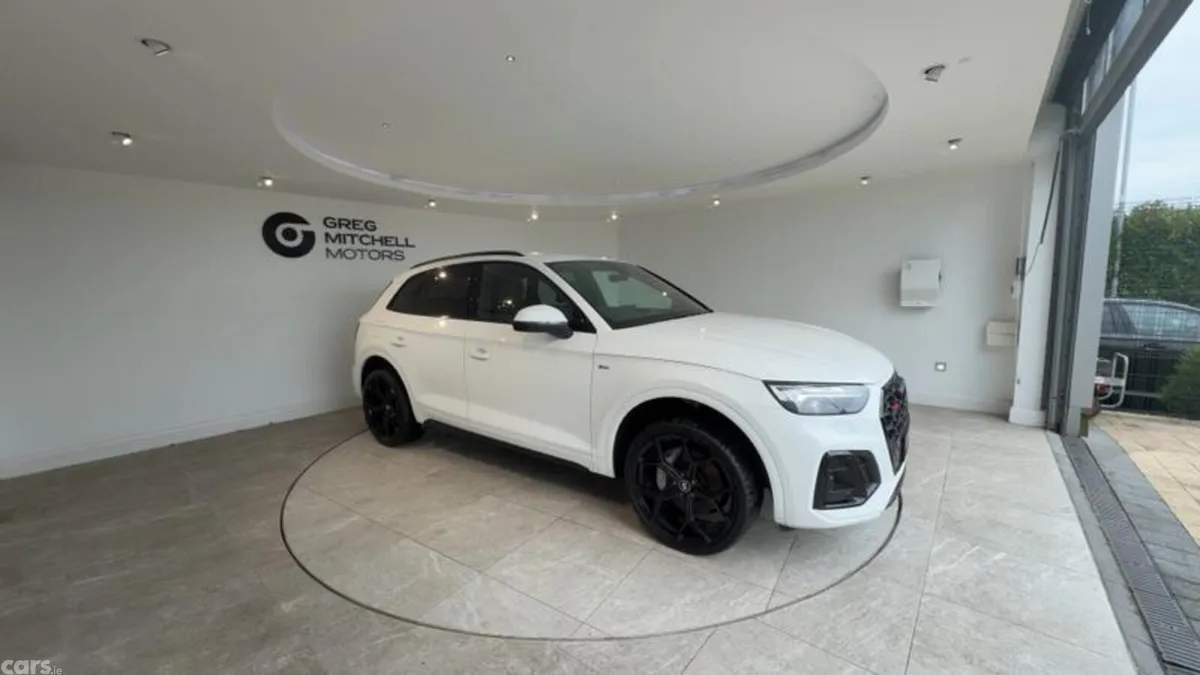 Audi Q5 SUV, Petrol Hybrid, 2023, White